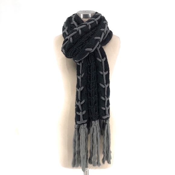Steve Madden Accessories - Steve Madden Chunky Chevron Laced Muffler Scarf